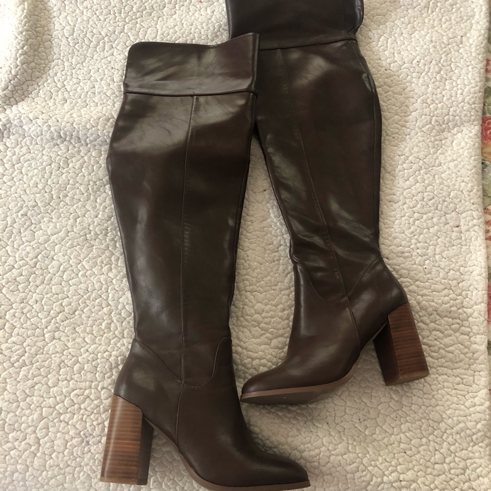 FOREVER 21 leather high heel over the knee boots
